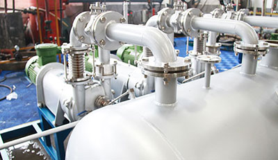 新安江工業(yè)泵為您提示，羅茨真空機(jī)組選型應(yīng)該注意什么？